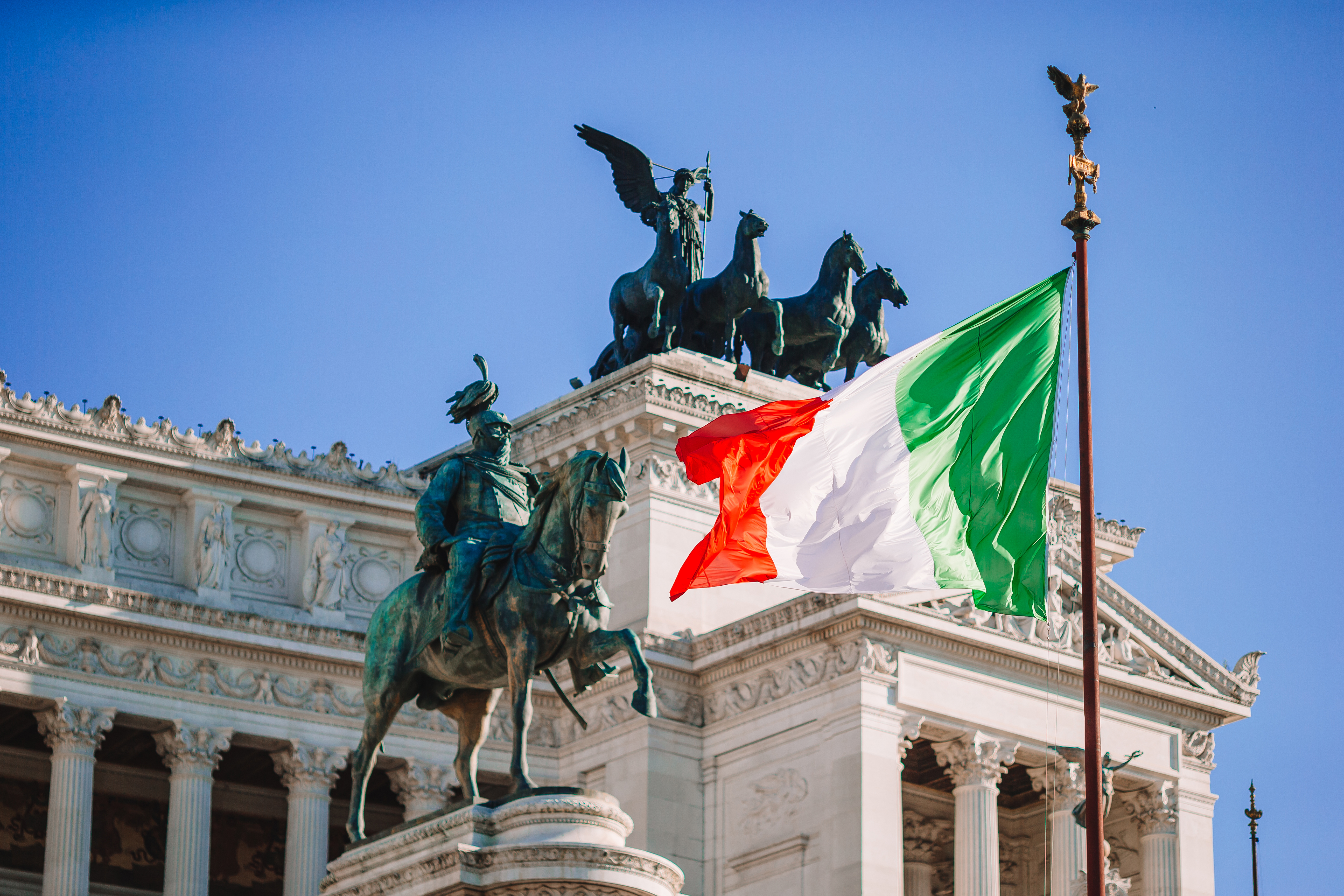 Как получить гражданство Италии и оформить паспорт