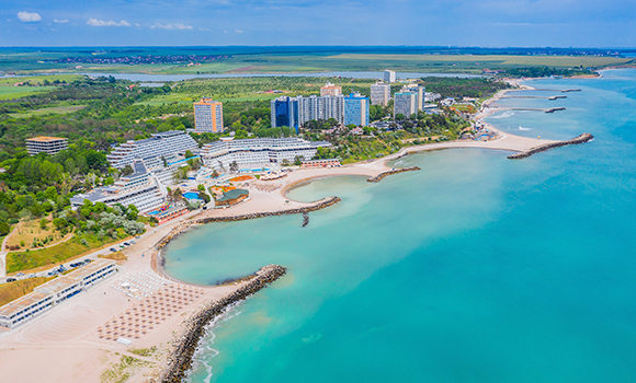 Побережье Румынии, в этой стране можно оформить второе румынское гражданство по корням подготовив документы на восстановление и пройдя присягу