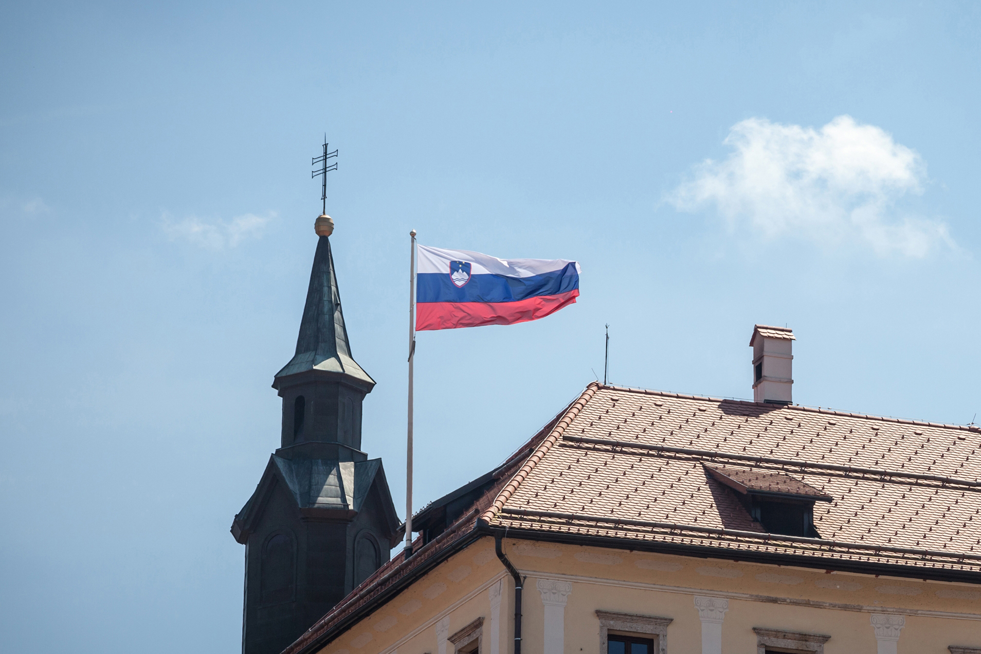 Как получить ВНЖ в Словении