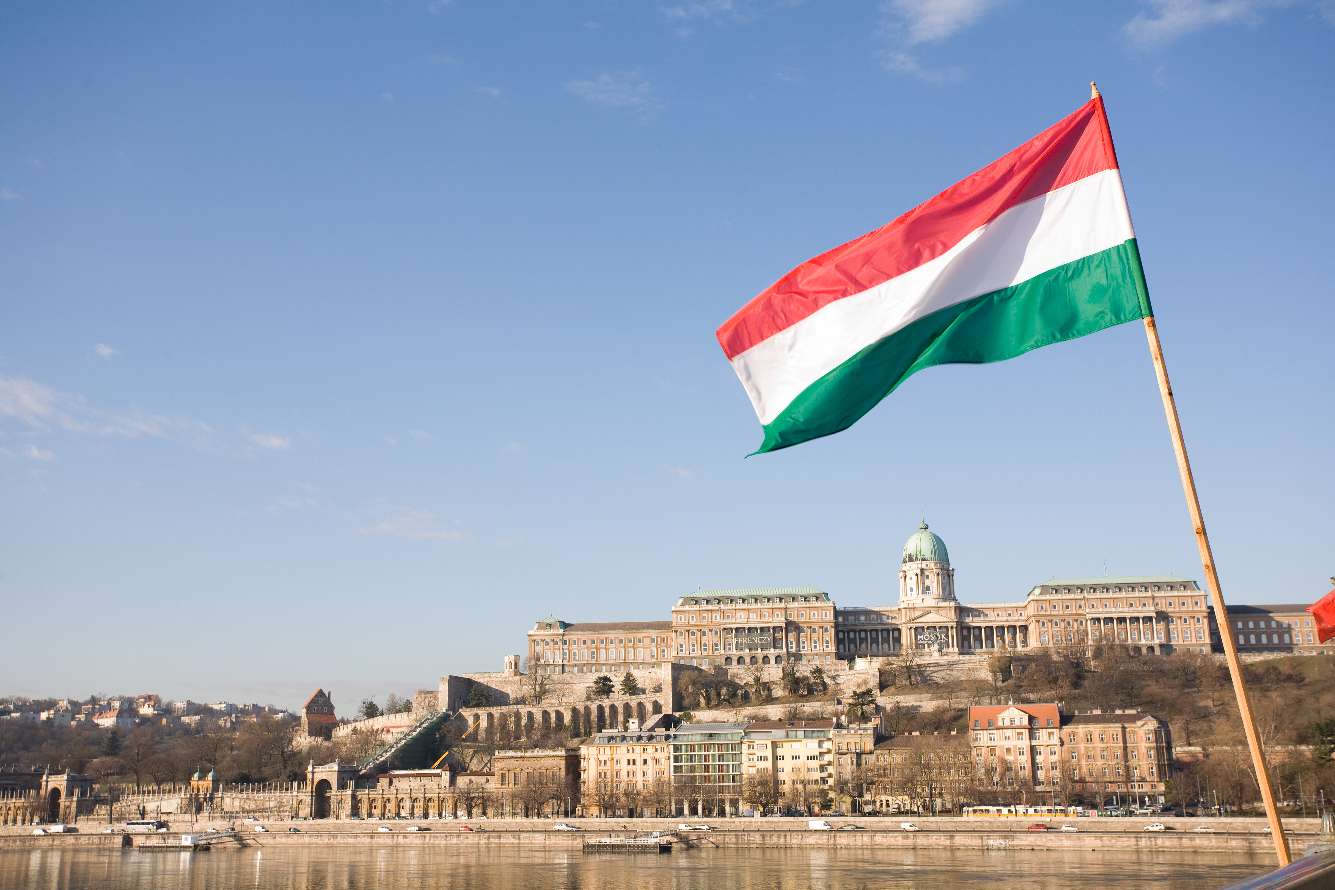 ВНЖ в Венгрии